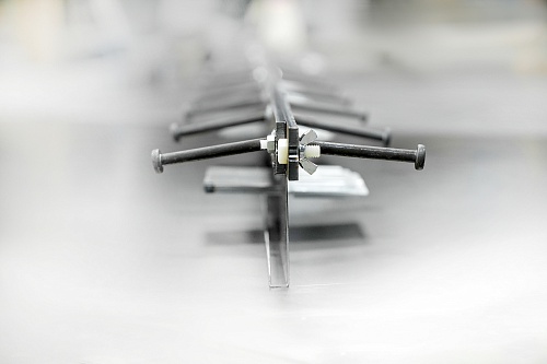 деформационные металлические швы .  �4